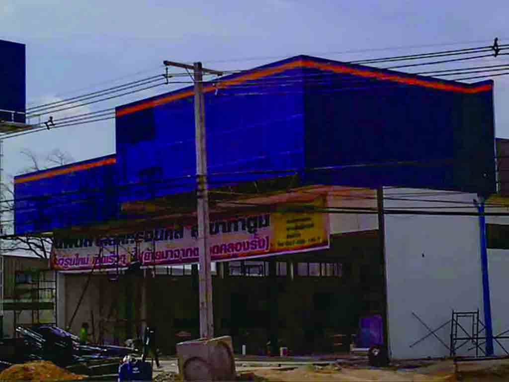 แผงฟาสาดคอมโพสิตหน้าร้านค้า